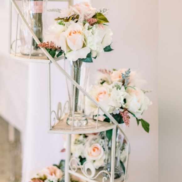 Other - Bridal Decor, Wedding Bouquets - 5 Bridesmaids Bouquets, 3 Boutonnieres